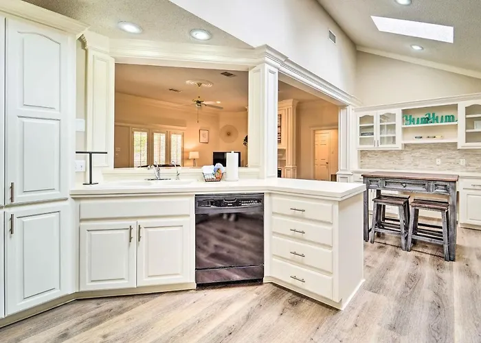 Lubbock Home W/ Patio ~ 6 Mi To Texas Tech!